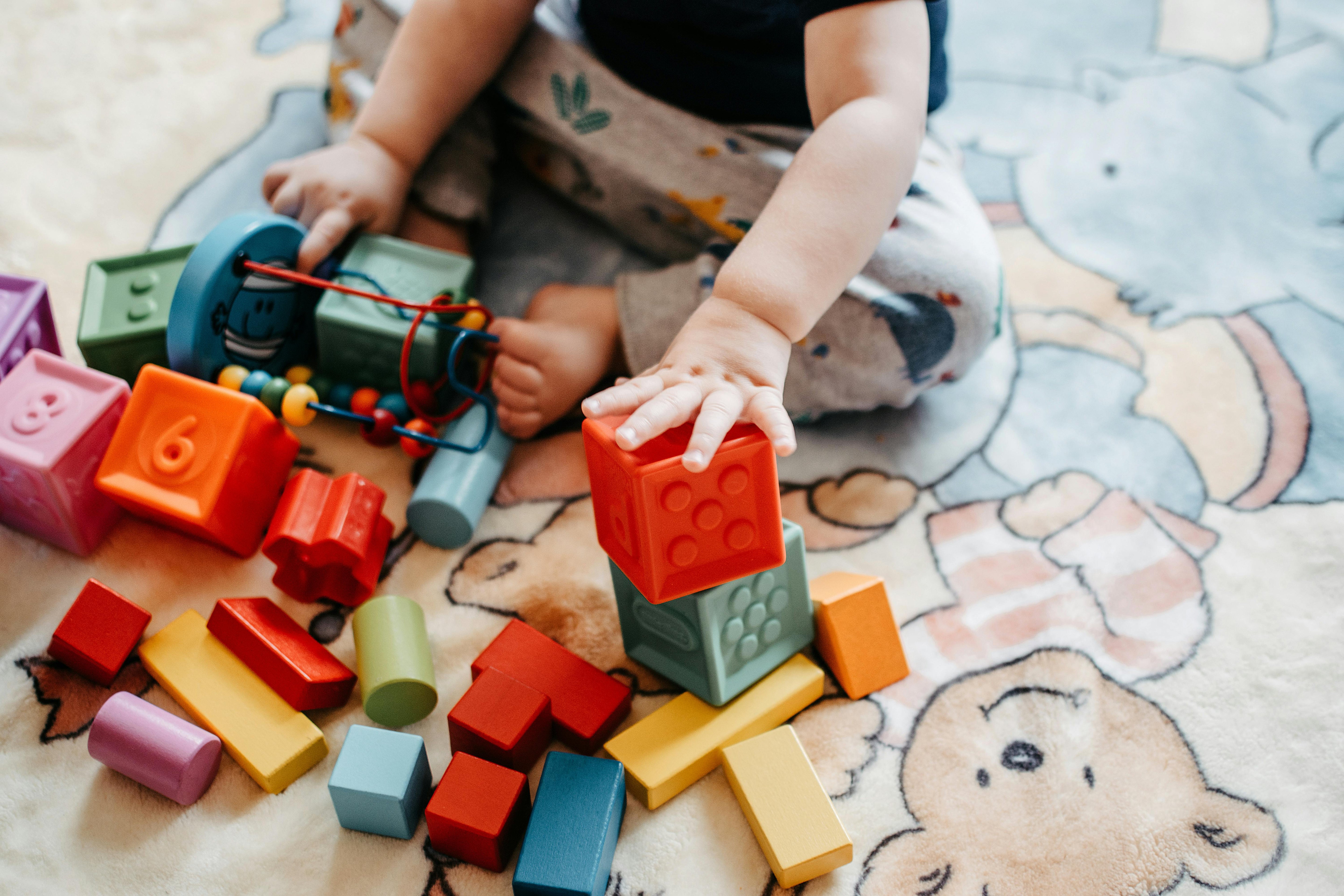 Best Toys for 1 Year Olds That Support Development